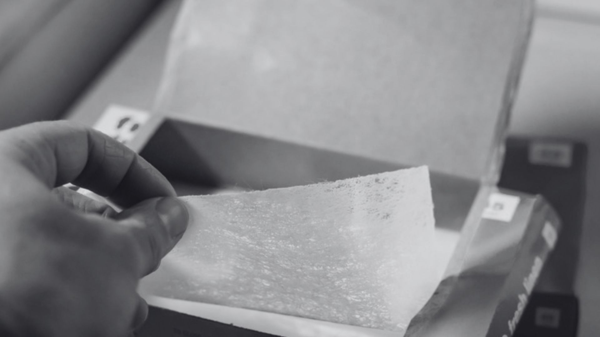 The Hidden Dangers of Dryer Sheets & Fabric Softeners (And What to Use Instead)